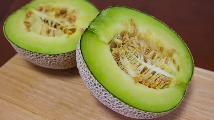Dưa lưới ruột xanh Dưa lưới ruột xanh
