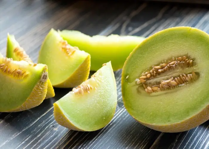 Dưa lưới ruột xanh Dưa lưới ruột xanh